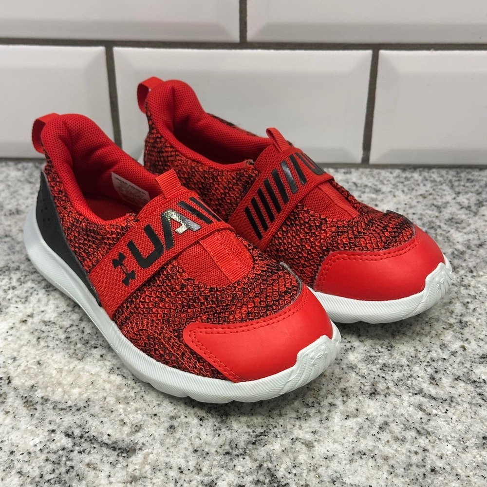 Under Armour Kids 10K Run Play Sneaker Red Black Slip On Athletic 3026530-600